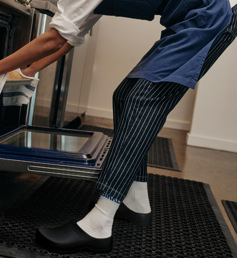 Guide to Commercial Kitchen Footwear in Australia
