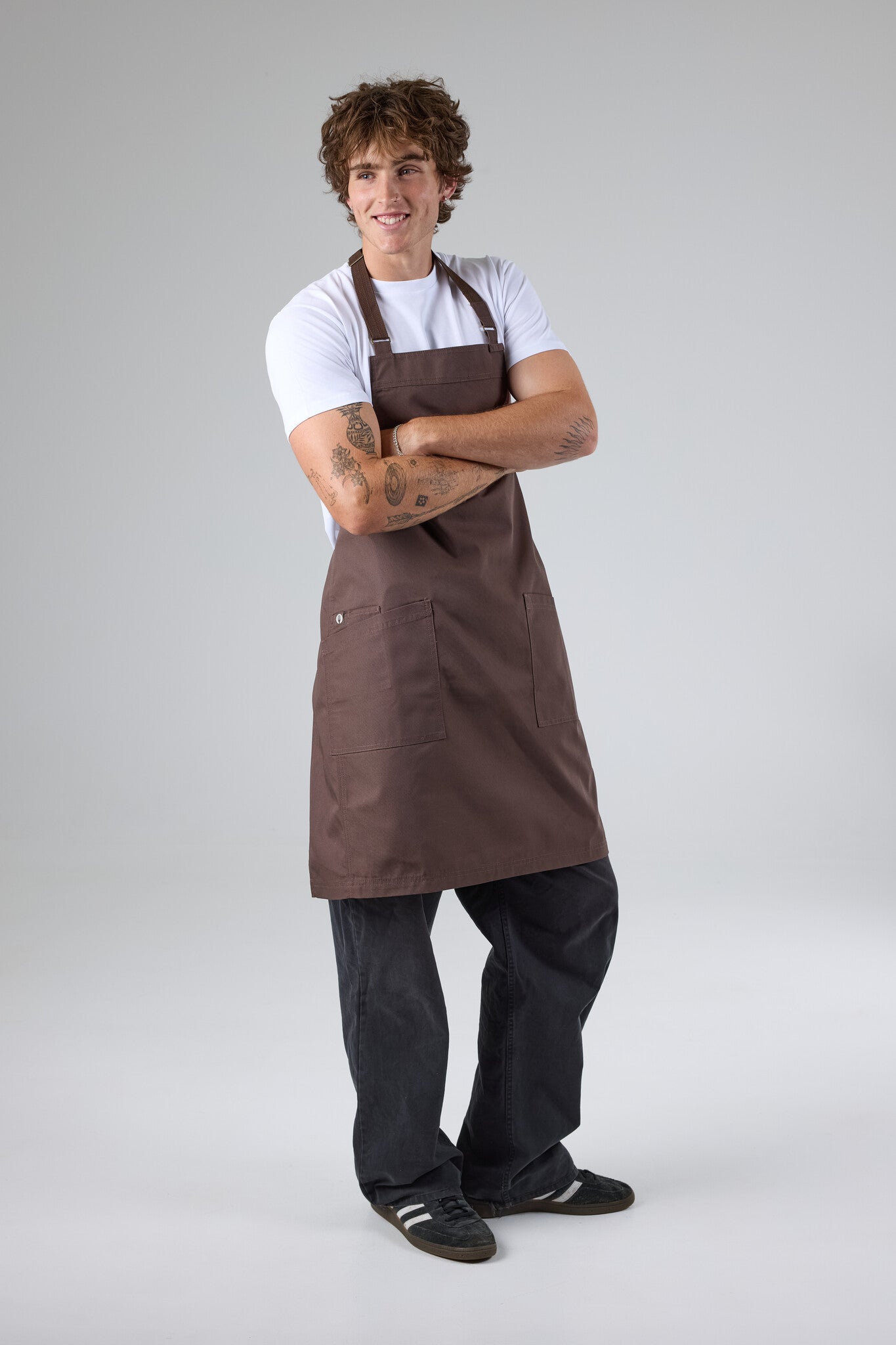 Why Chefs Are Choosing Brown Uniforms