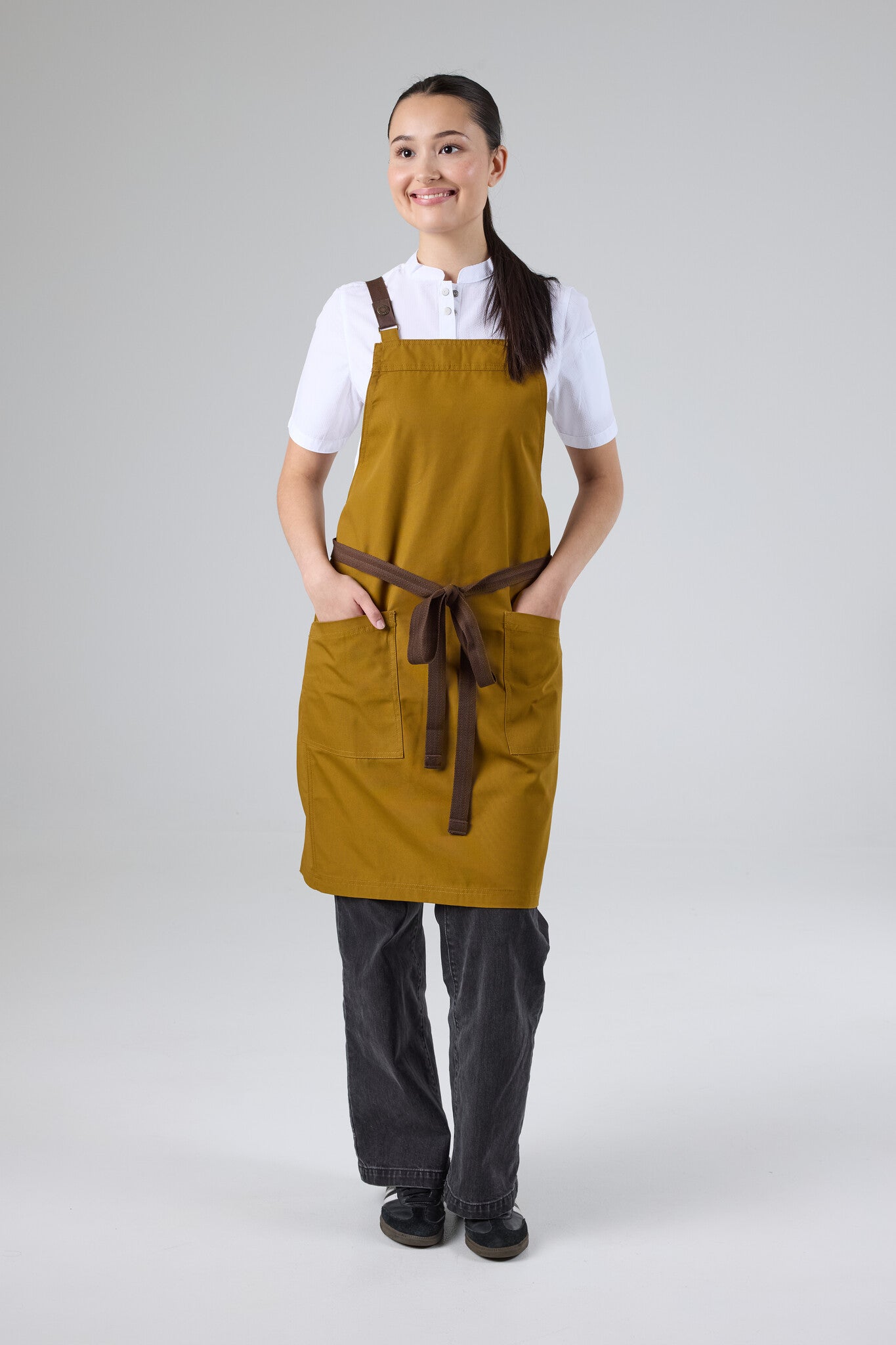 Lockharte Cross Back Apron