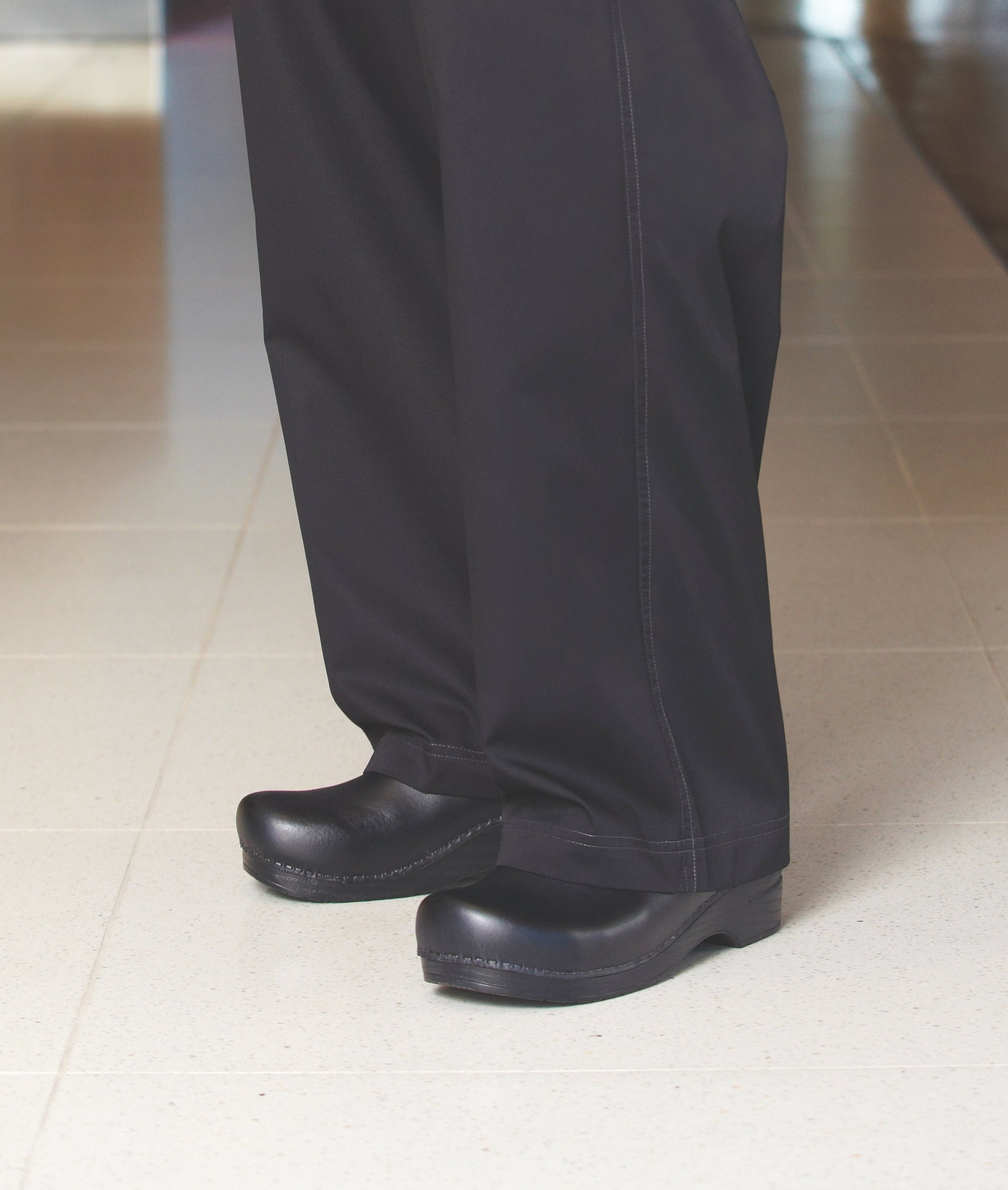Non-slip vs. Safety Chef Shoes: What’s the Difference?